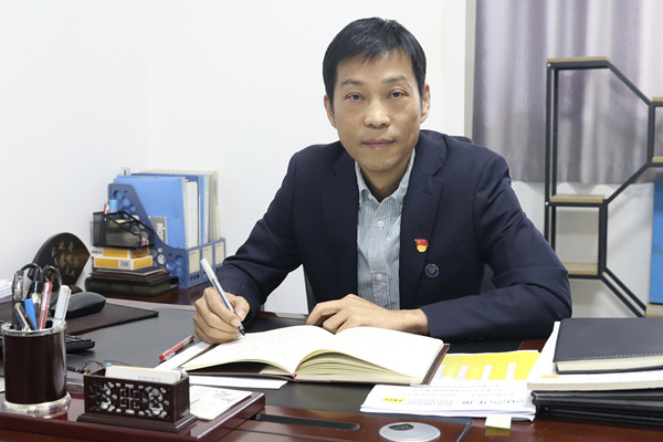 曹國(guó)勝_副本.jpg